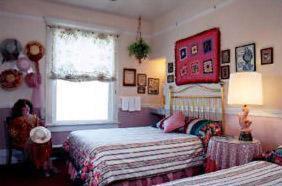 HOTEL RED VICTORIAN BED AND SAN CA 2* (United | BOOKED
